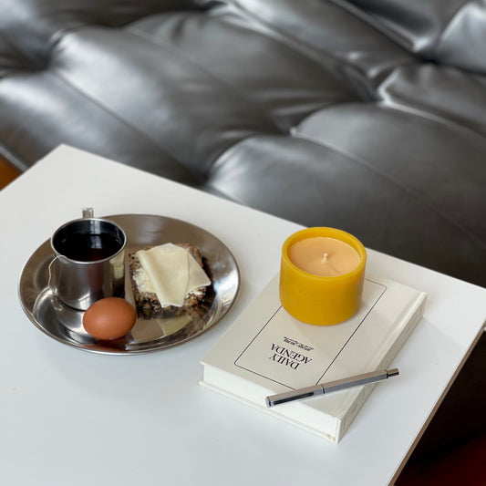 Свічка «Aura», циліндр, 220 г — морський вітер і зелене листя