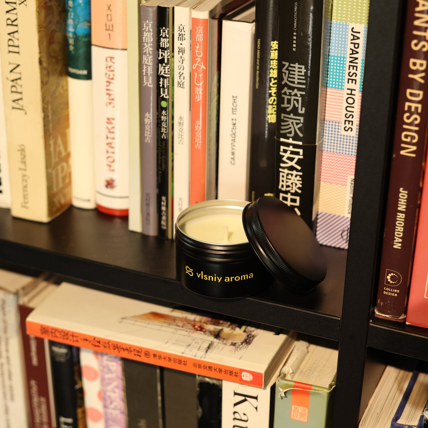 Соєва свічка «Ретрит у Карпатах» міні, металева, 80 г — кедр, ялиця та мох