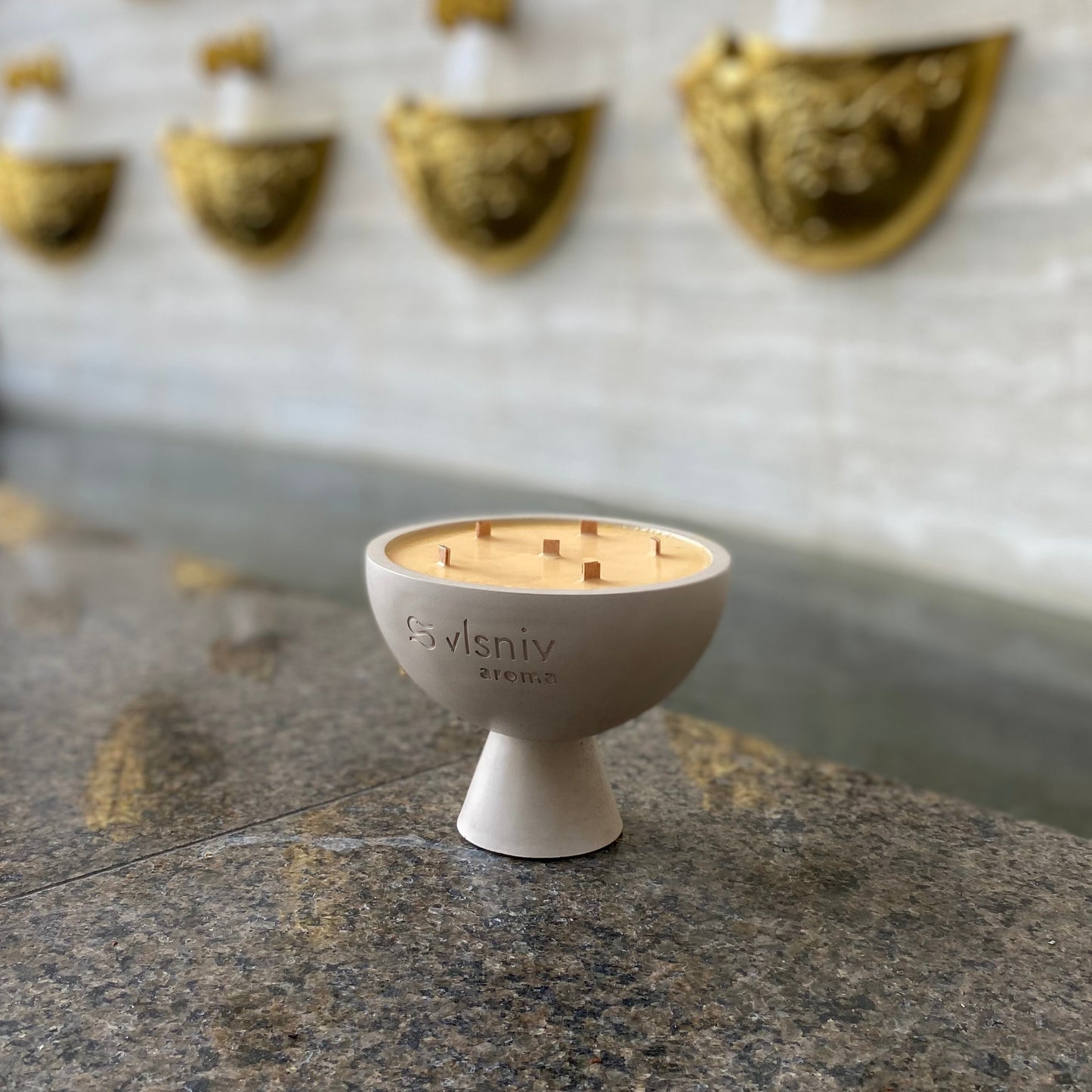 Соєва свічка «Nectar Noir» чаша, 520 г — сандал, шафран та чорна слива