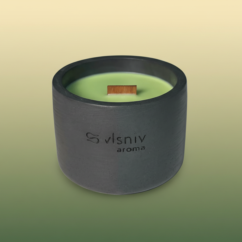 Соєва свічка «Матча Клаб», циліндр, 220 г — матча, кокос і манго