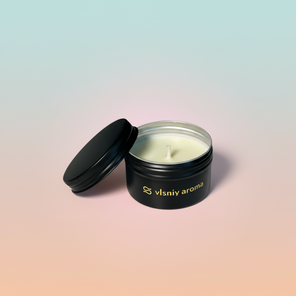 Соєва свічка «Без зобов'язань» міні, металева, 80 г — виноград, карамель та пачулі