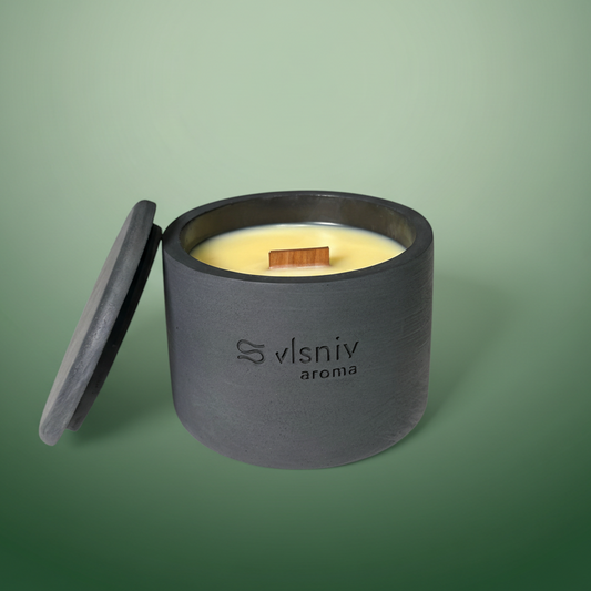 Соєва свічка «Ретрит у Карпатах» циліндр, 220 г — кедр, ялиця та мох