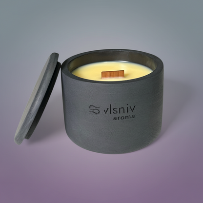 Соєва свічка «Nectar Noir» циліндр, 220 г — сандал, шафран та чорна слива Vlsniy.aroma