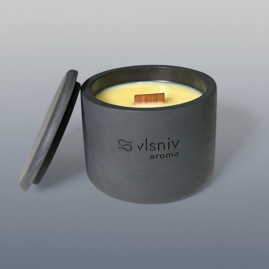 Соєва свічка «На межі вигорання» циліндр, 220 г — меліса, кедр і персик