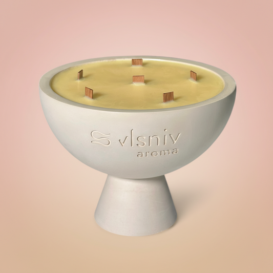 Соєва свічка «Побачення із собою» чаша, 520 г — груша, пачулі та білий мускус